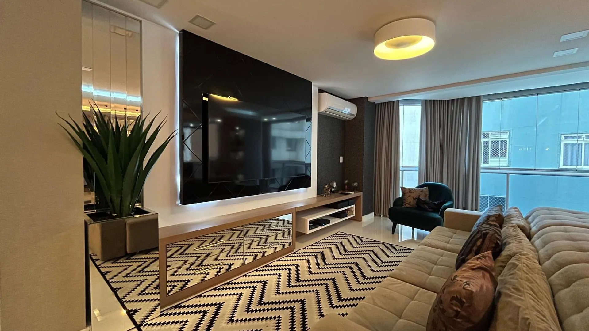 Beira Mar Com Excelente Localizacao Apartamento Balneário Camboriú 0*,