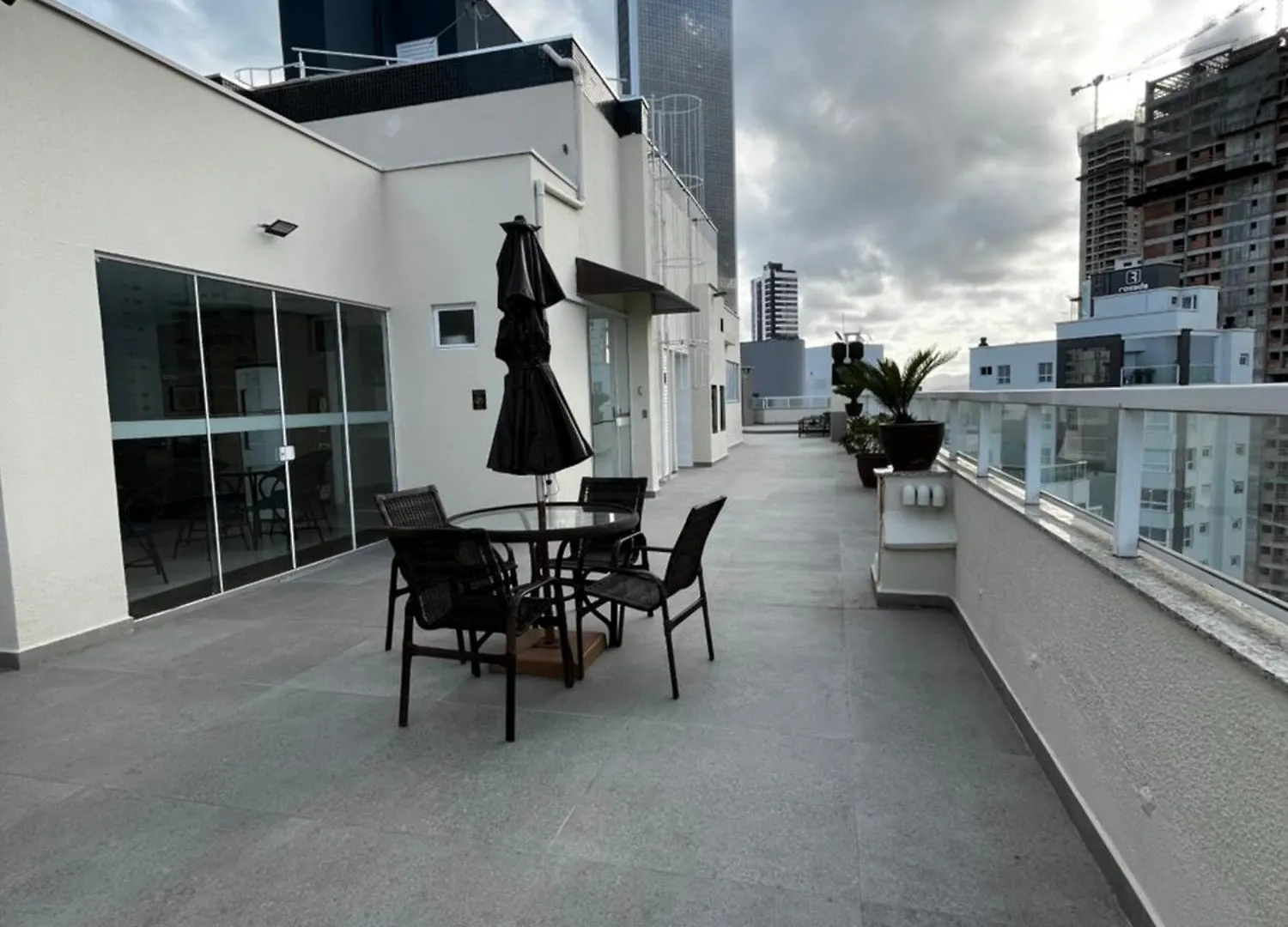 Beira Mar Com Excelente Localizacao Apartamento Balneário Camboriú Brasil