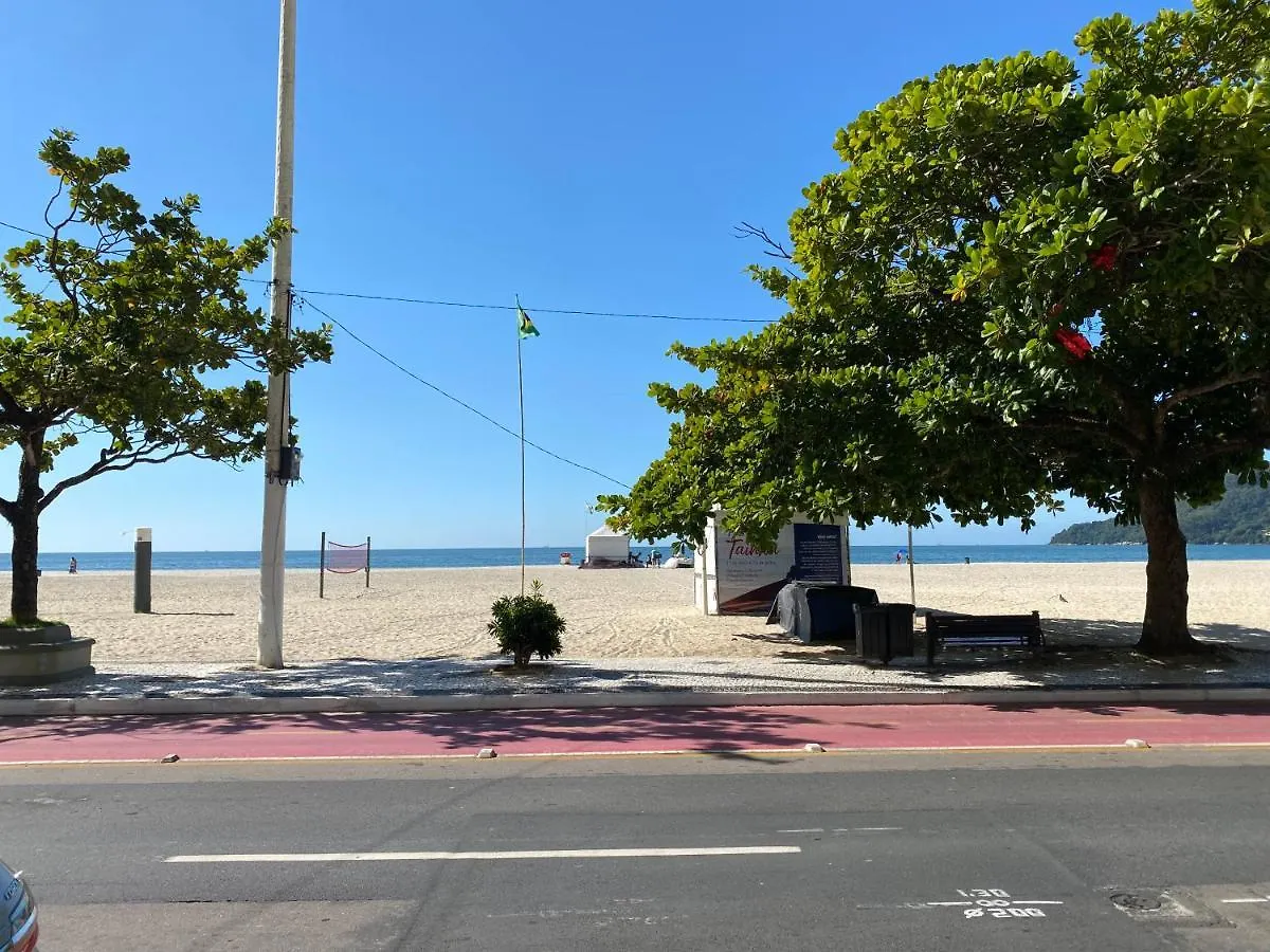 Beira Mar Com Excelente Localizacao Apartment Balneario Camboriu Brazil